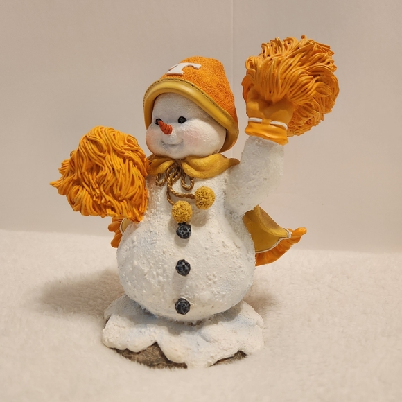 🧡"Alice" Snowman Cheerleader #1 Fan of University of Tennessee Volunteers 2001 - Picture 3 of 7